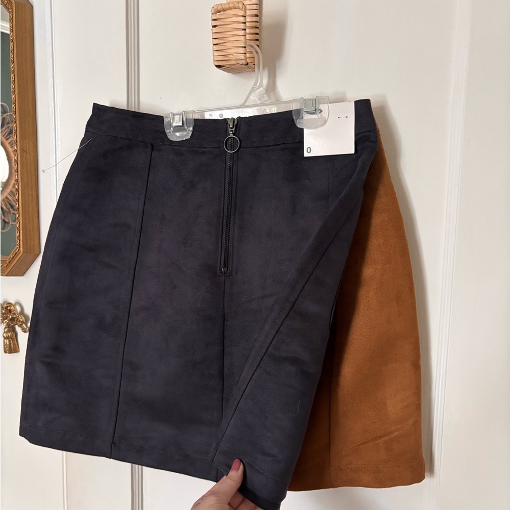Stylish Black and Tan Women's Skirt